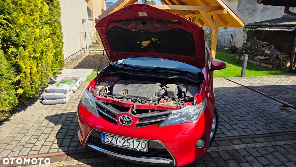 Toyota Auris 1.6 Prestige - 28