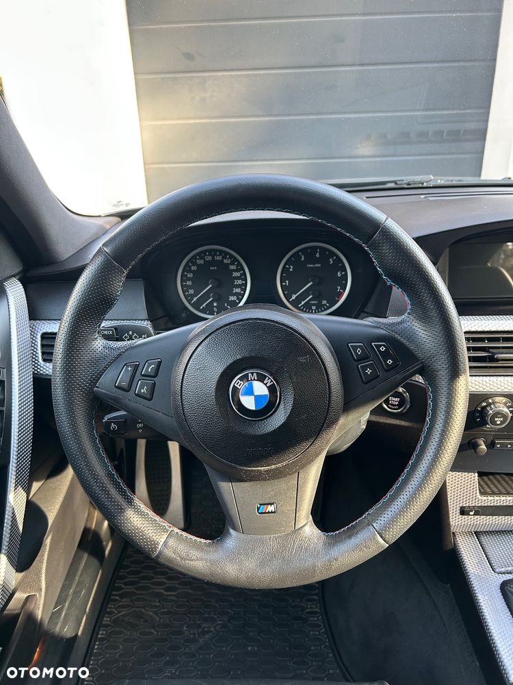BMW Seria 5 525i - 14
