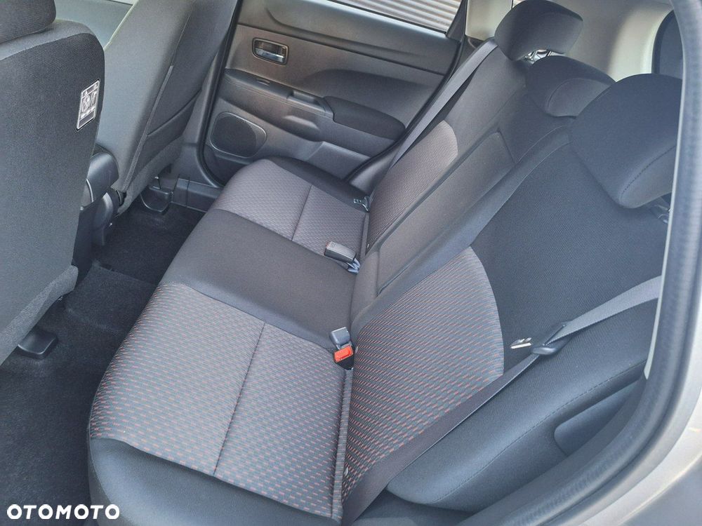 Mitsubishi ASX - 21