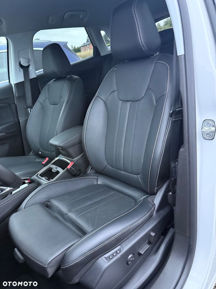 Opel Grandland X Plug-in-Hybrid 1.6 DI Start/Stop Business INNOVATION - 24