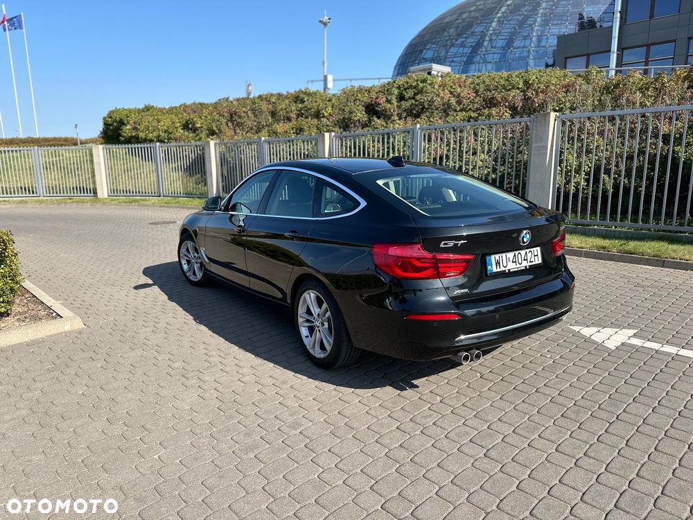 BMW Seria 3 330i xDrive Luxury Line - 20