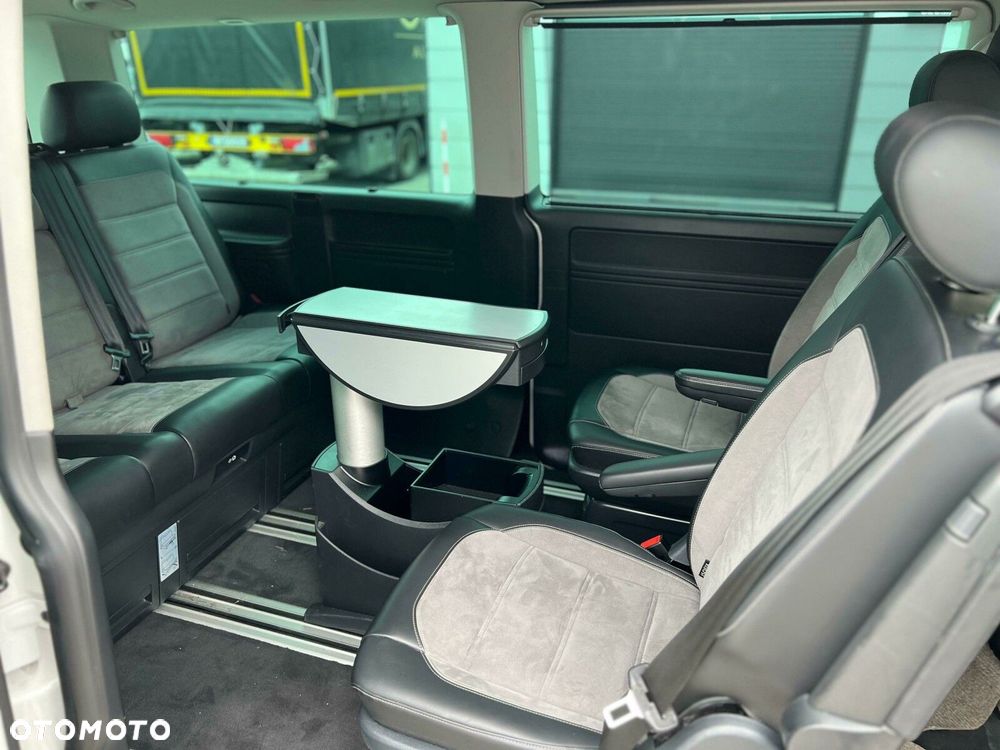 Volkswagen Multivan - 19