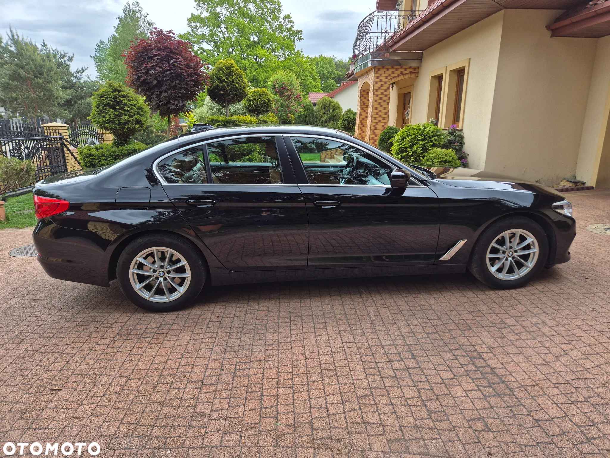BMW Seria 5 520i - 6