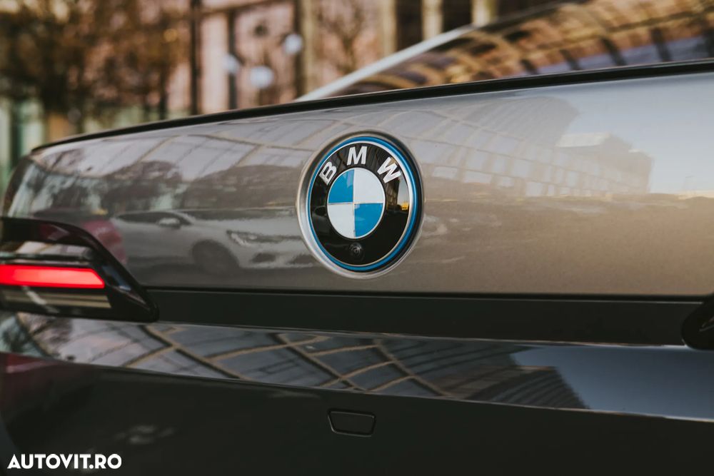 BMW M7 M760e xDrive - 18