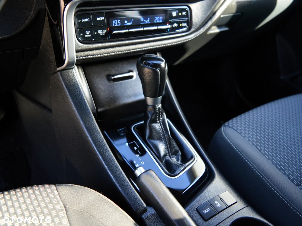 Toyota Corolla 1.6 Prestige MS - 23