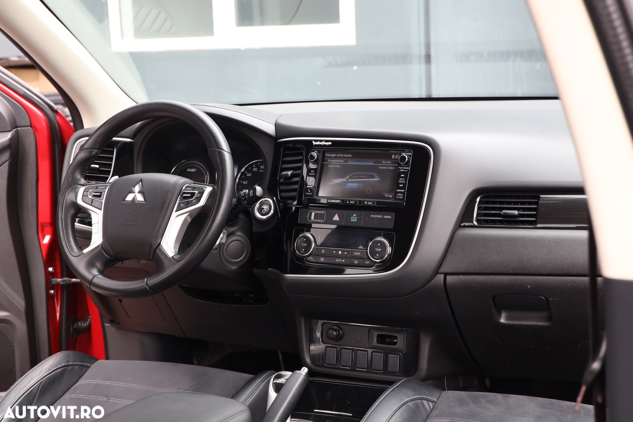 Mitsubishi Outlander 2.0 4WD Plug-In Hybrid - 19
