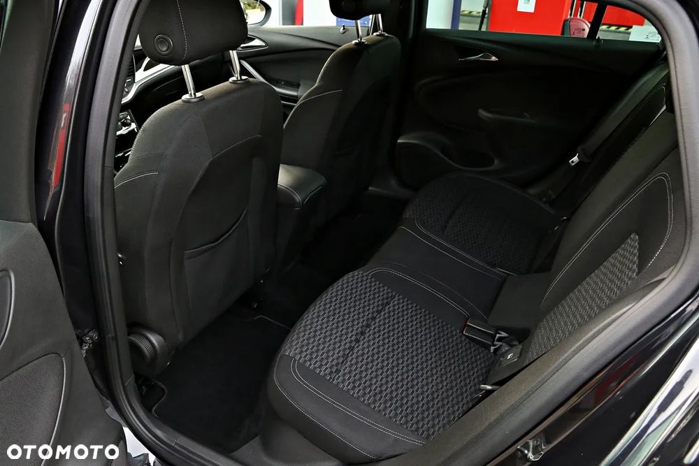 Opel Astra 1.4 Turbo Active - 35