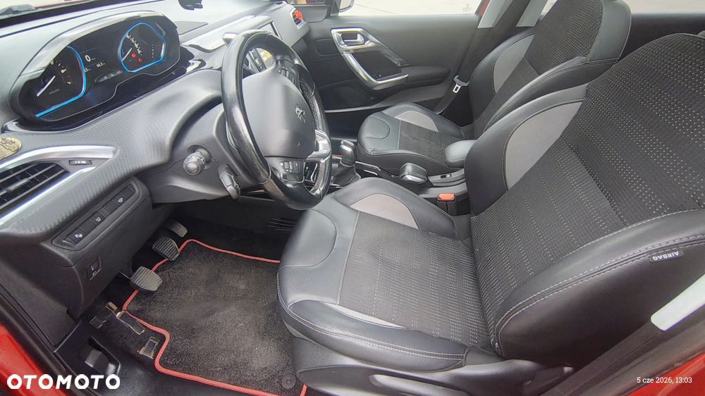 Peugeot 2008 1.2 Pure Tech GPF Allure S&S - 10