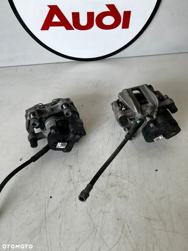 AUDI A3 8Y SKODA OCTAVIA IV GOLF VIII ZACISK HAMULCOWY TYŁ 5R3615405 5R3615406 - 1