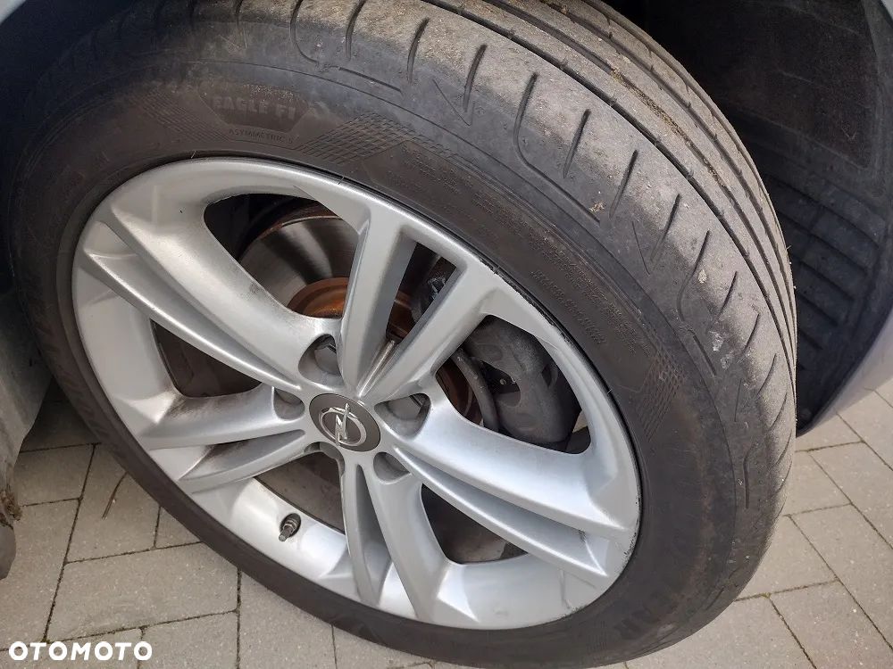 Opel Insignia 2.0 CDTI - 18