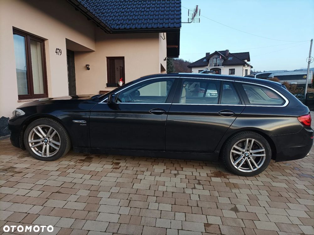 BMW Seria 5 530d xDrive - 7