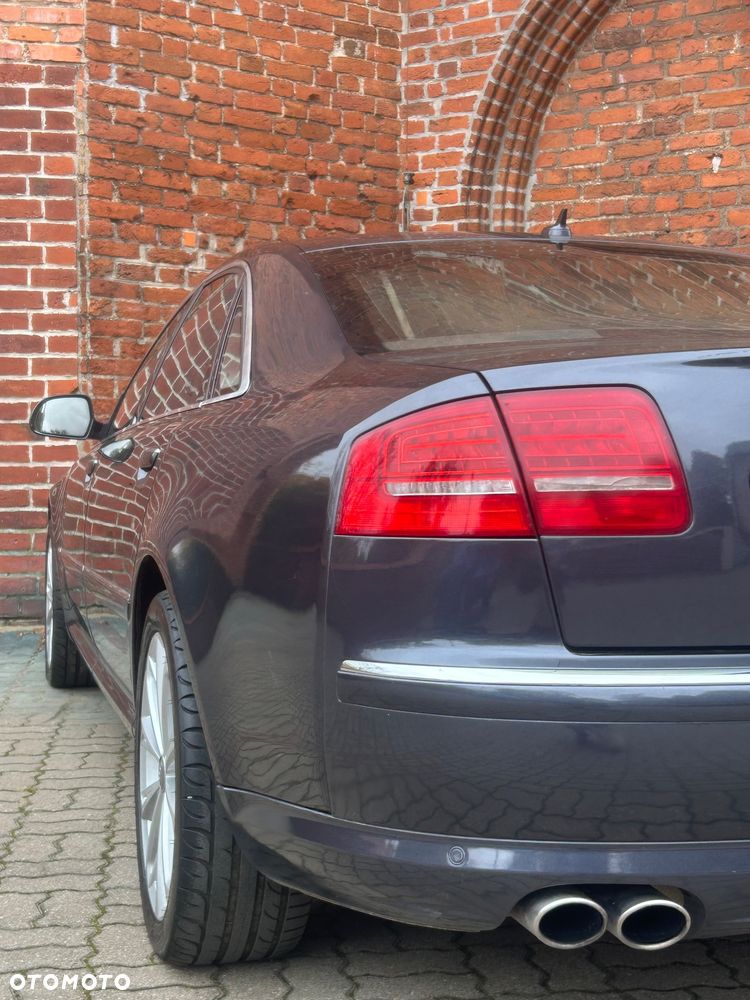 Audi A8 - 5