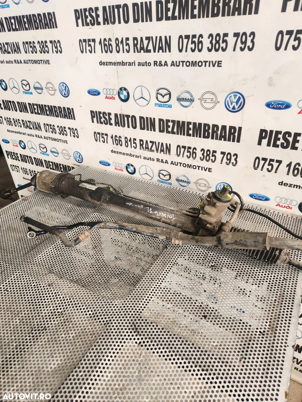 Caseta Directie Vw Touareg 7L An 2004-2005-2006-2007-2008-2009-2010 Volan Stanga - Dezmembrari Arad - 3
