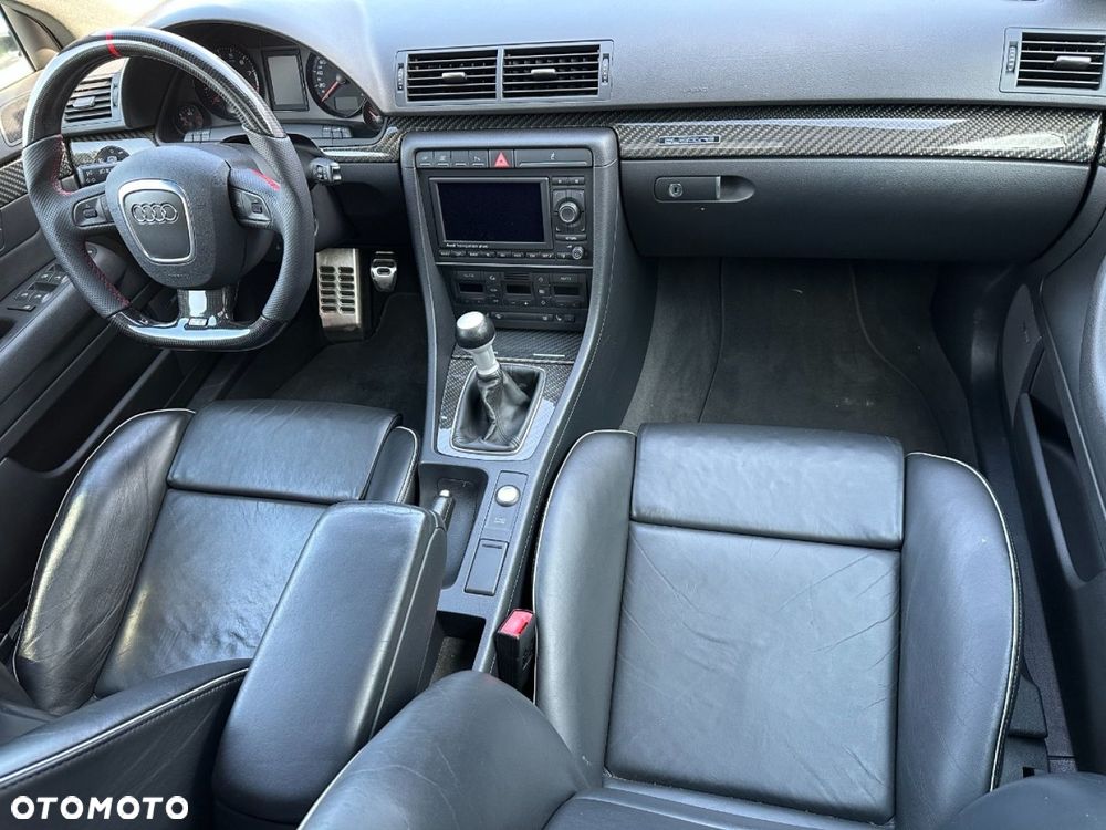 Audi RS4 Avant Avant - 31