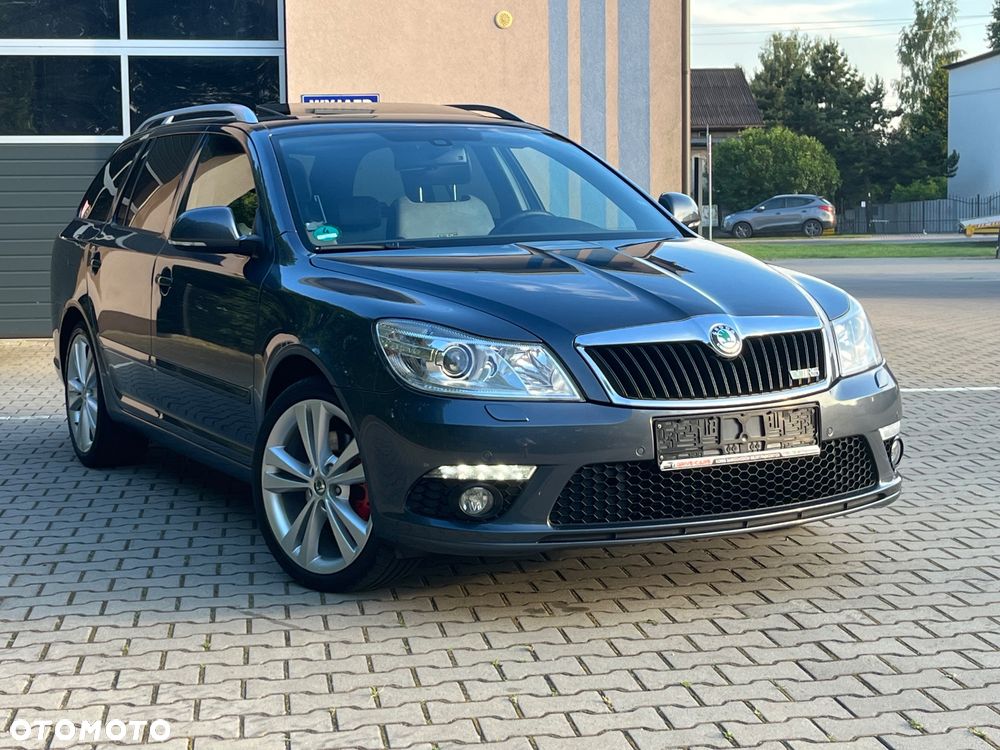 Skoda Octavia 2.0 TDI CR DPF RS - 30