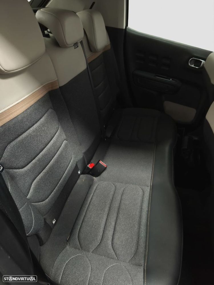 Citroën C3 1.2 PureTech Shine - 9