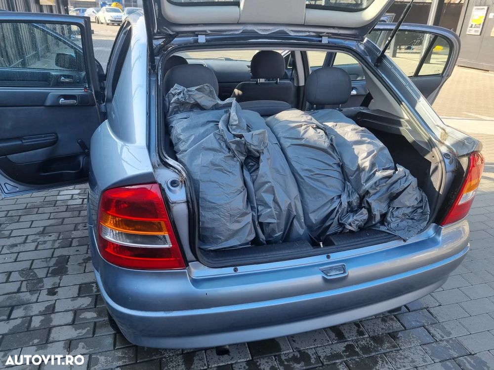 Opel Astra - 11
