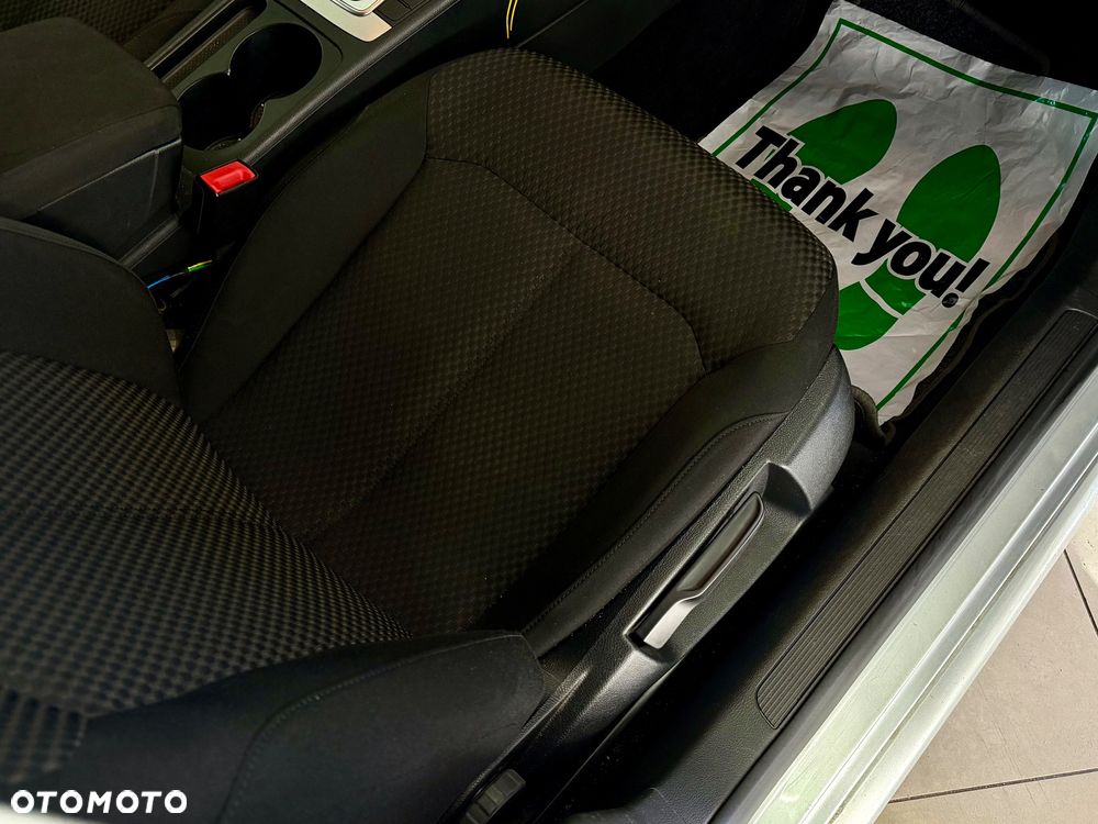 Volkswagen Passat 2.0 TDI Highline DSG - 25