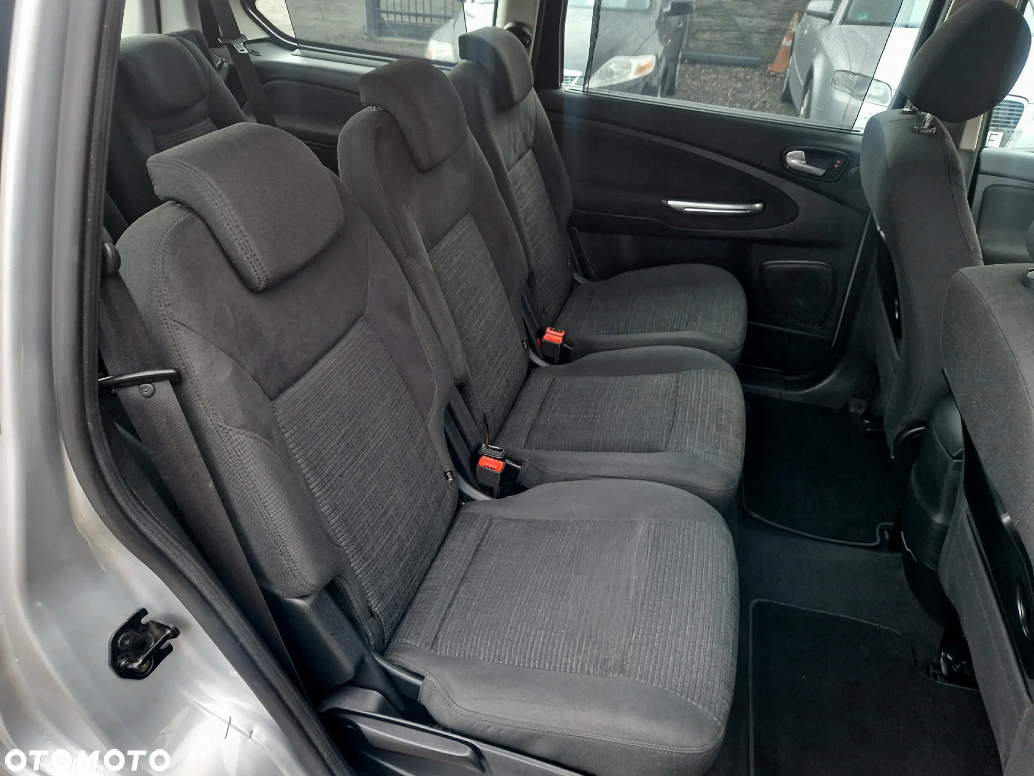 Ford Galaxy 2.0 TDCi Ghia - 25