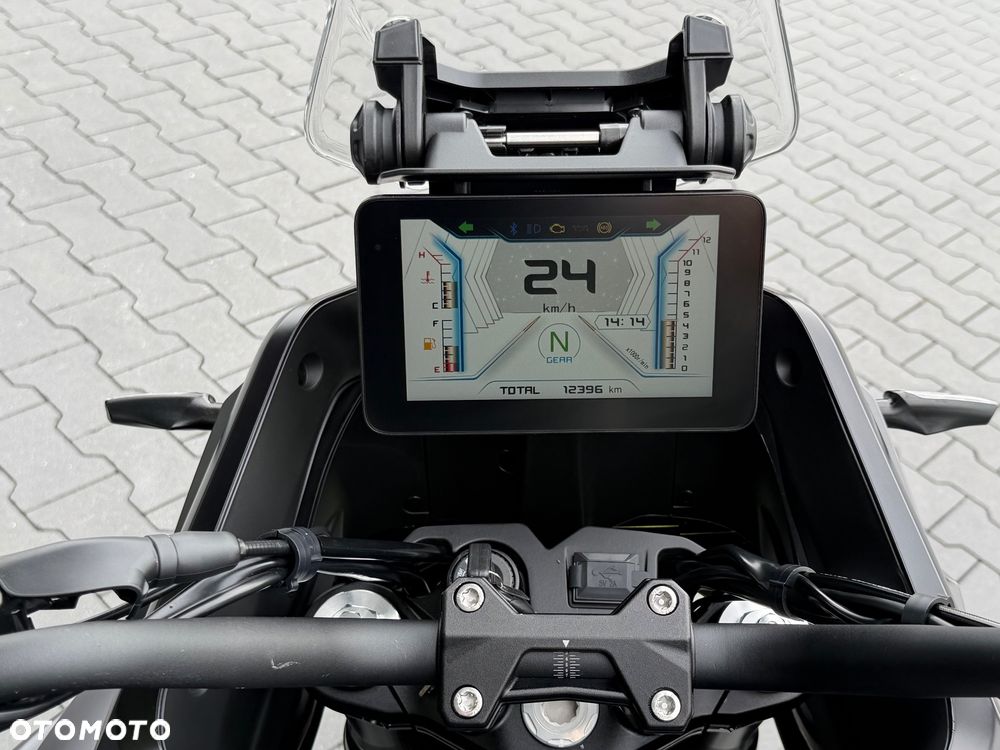 QJMOTOR SVT 650X - 22