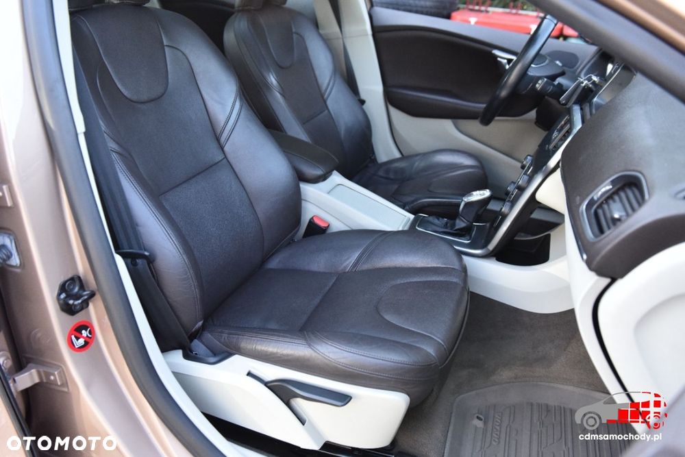 Volvo V40 - 21
