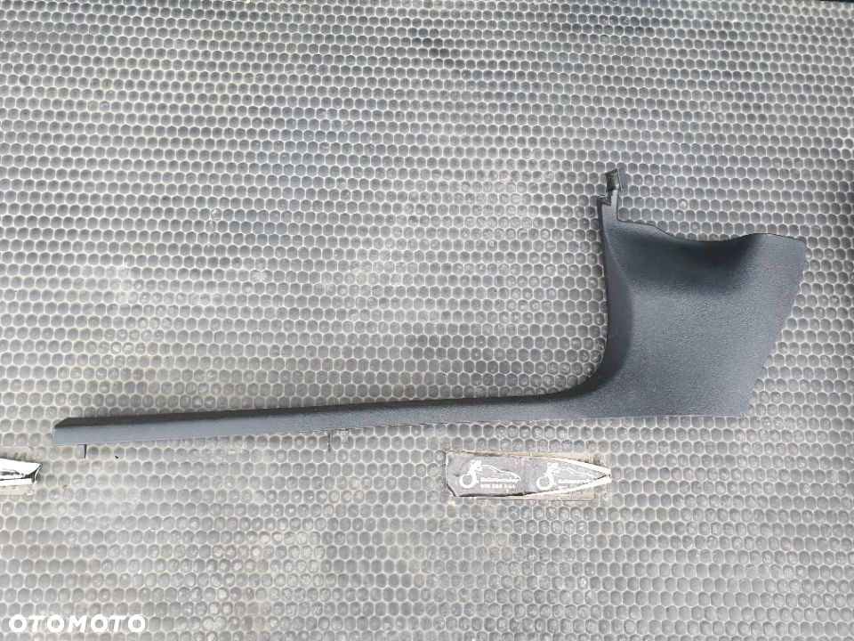 Oslona Slupka Progu Plastik Tapicerka Czarne Soul AUDI A4 B6 B7 - 8