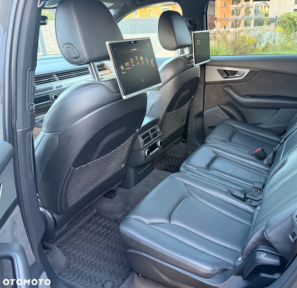 Audi Q7 - 12