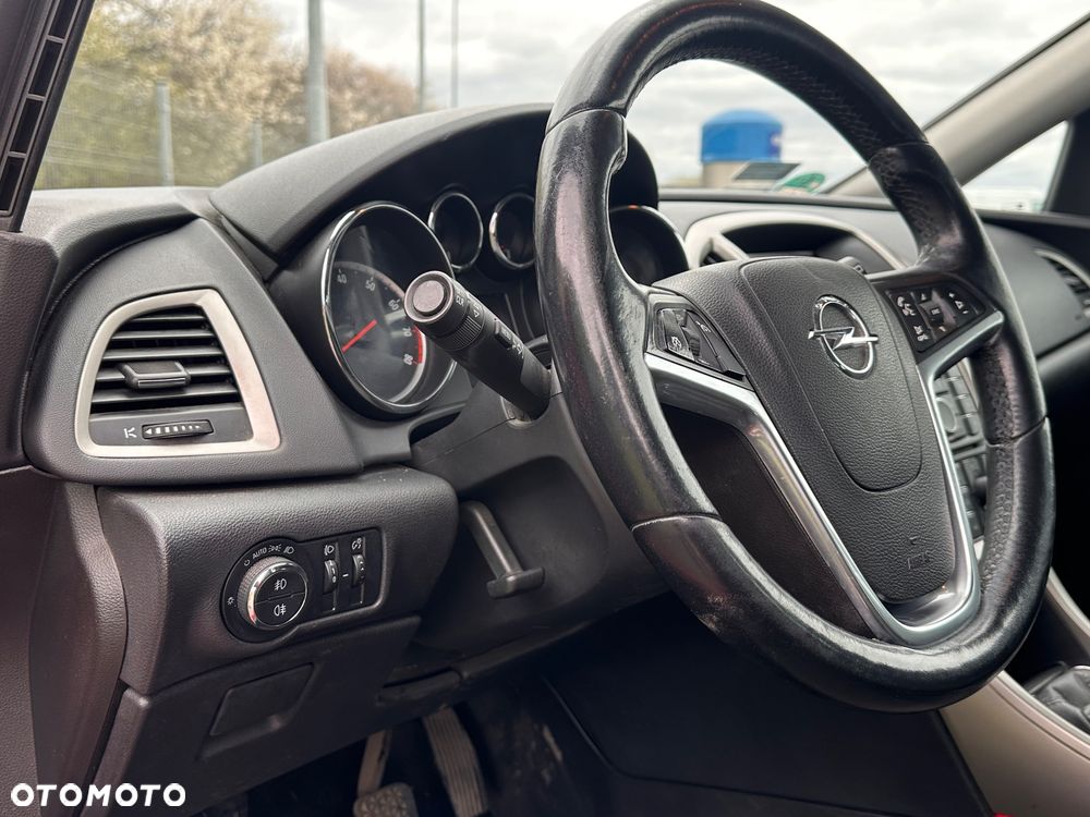 Opel Astra 1.4 Turbo Design Edition - 23