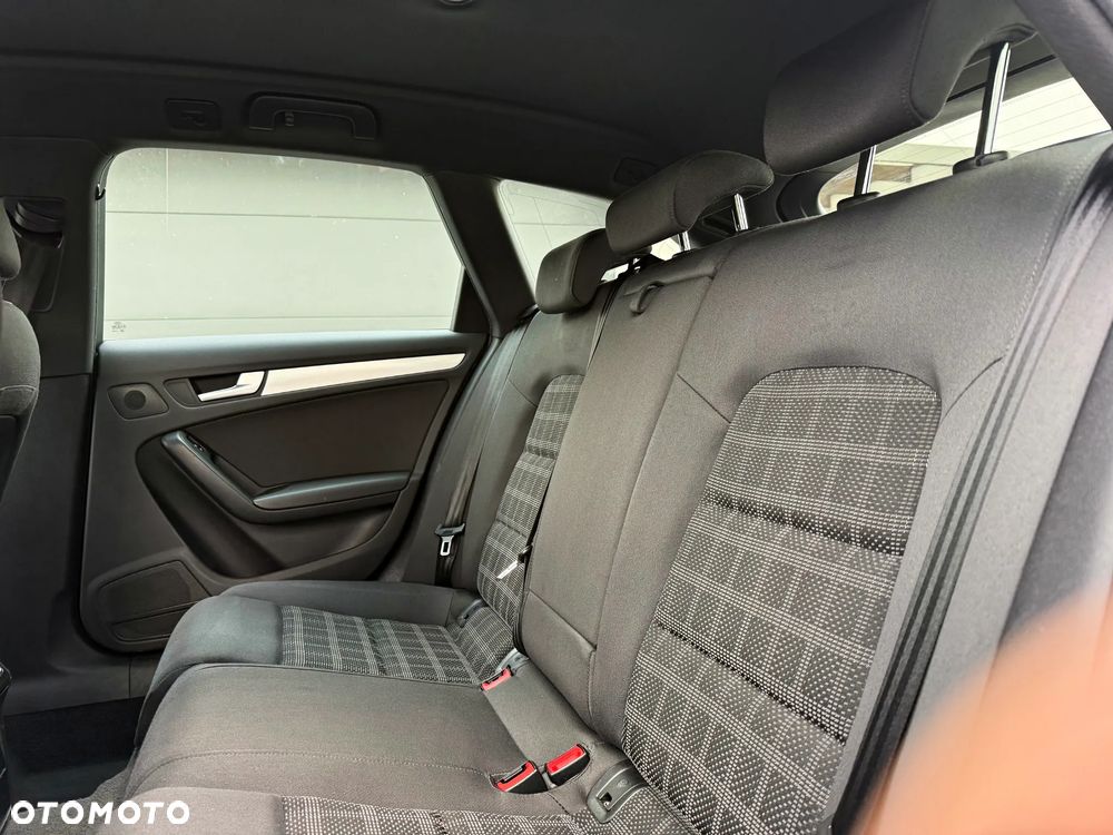 Audi A4 Avant 2.0 TDI DPF Attraction - 6