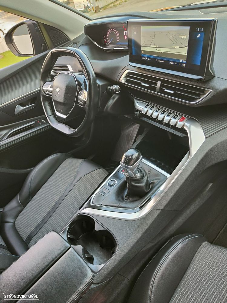 Peugeot 3008 1.5 BlueHDi Allure - 26