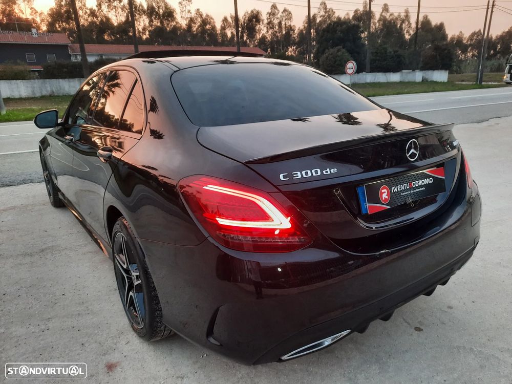 Mercedes-Benz C 300 de AMG Line - 11