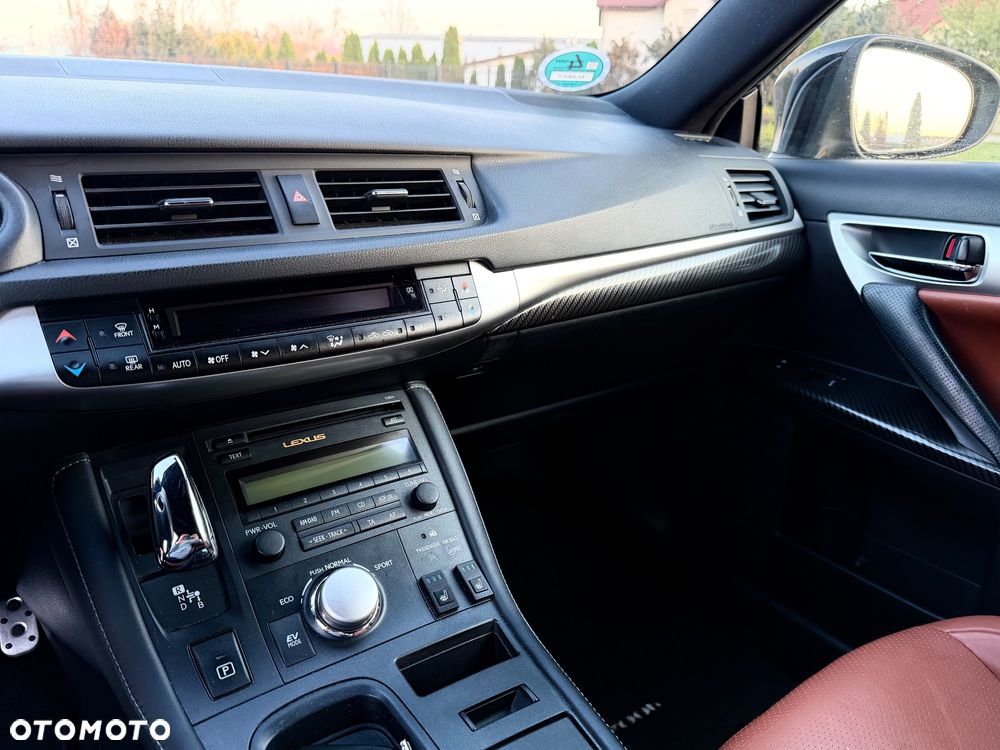 Lexus CT 200h F Sport - 14