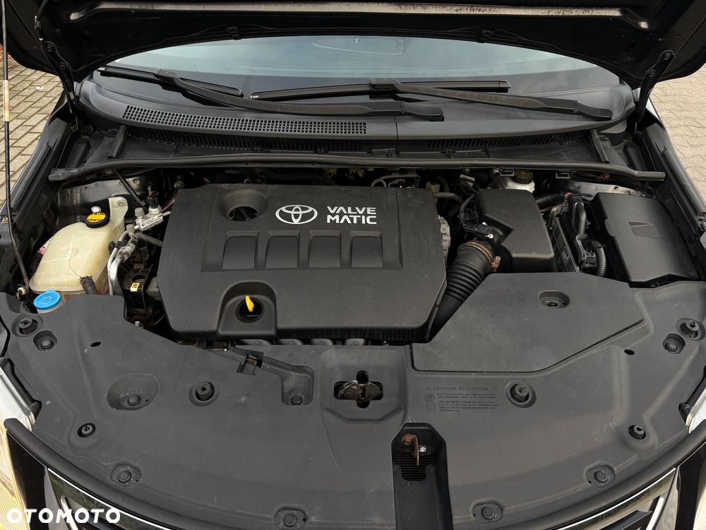 Toyota Avensis Touring Sports 1.8 Multidrive S Executive - 38