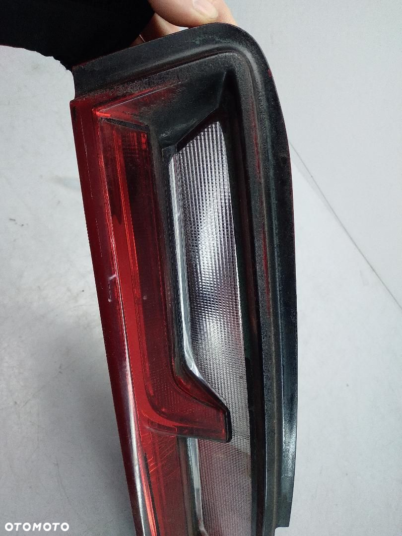 LAMPA TYŁ PRAWA TYLNA CHEVROLET CAMARO 6 VI 84136779 - 3