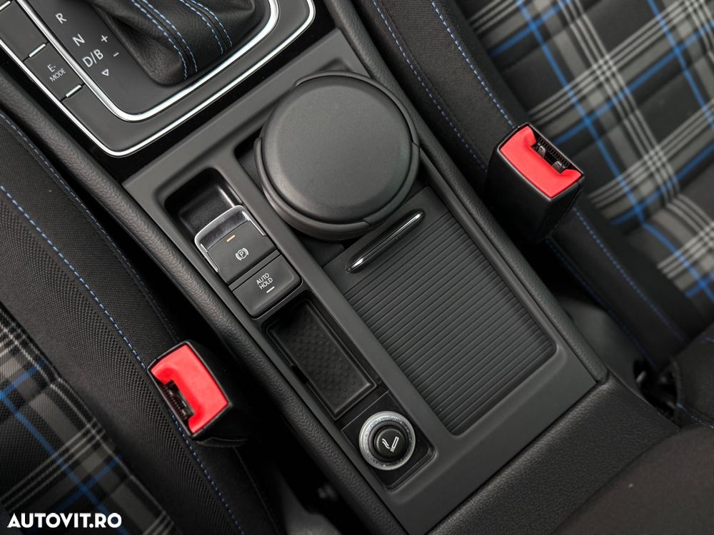 Volkswagen Golf 1.4 GTE Plug-In-Hybrid DSG - 22