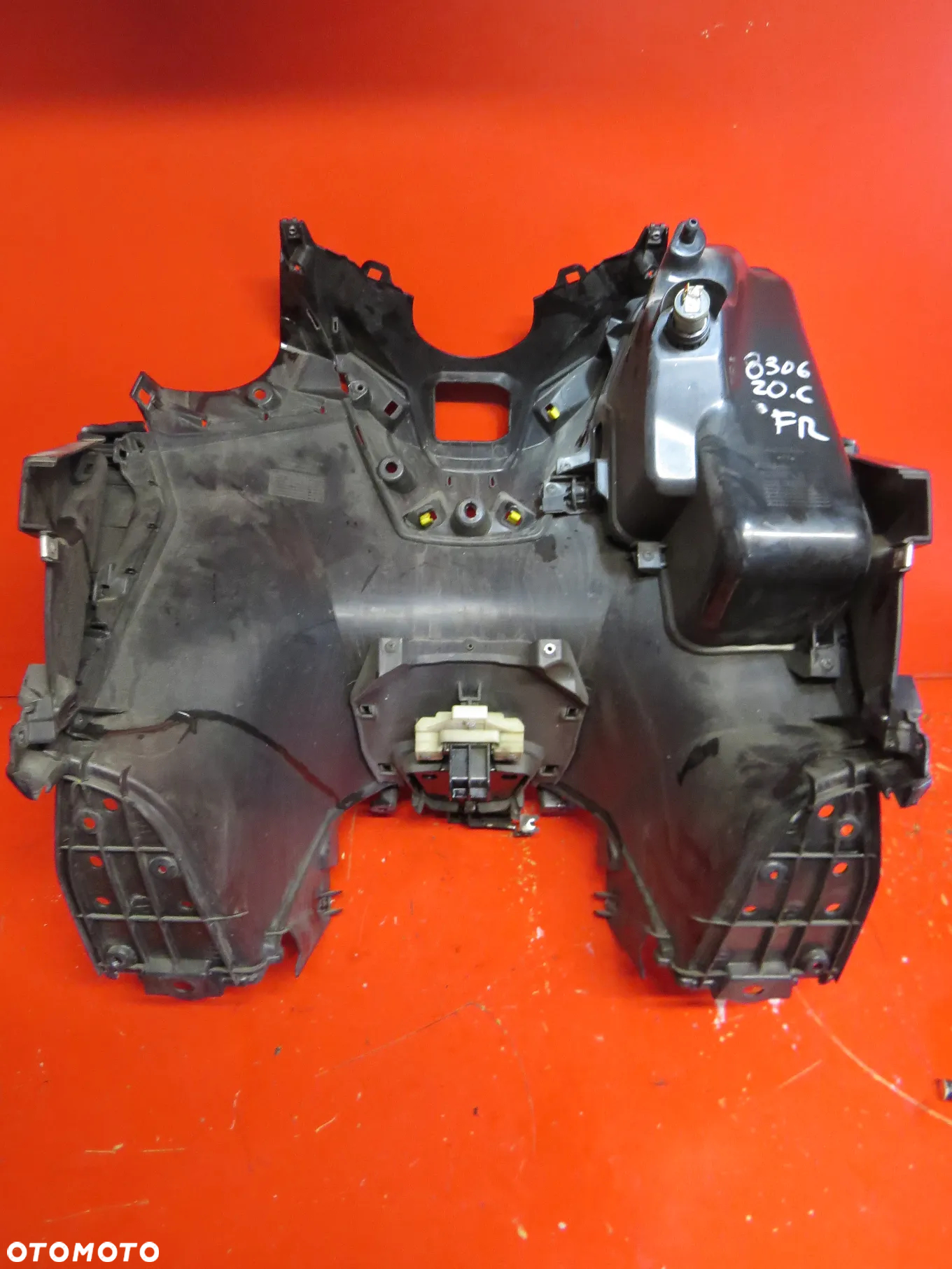 HONDA FORZA FSS 125 2019 kokpit wypełnienie osłona schowek - 5
