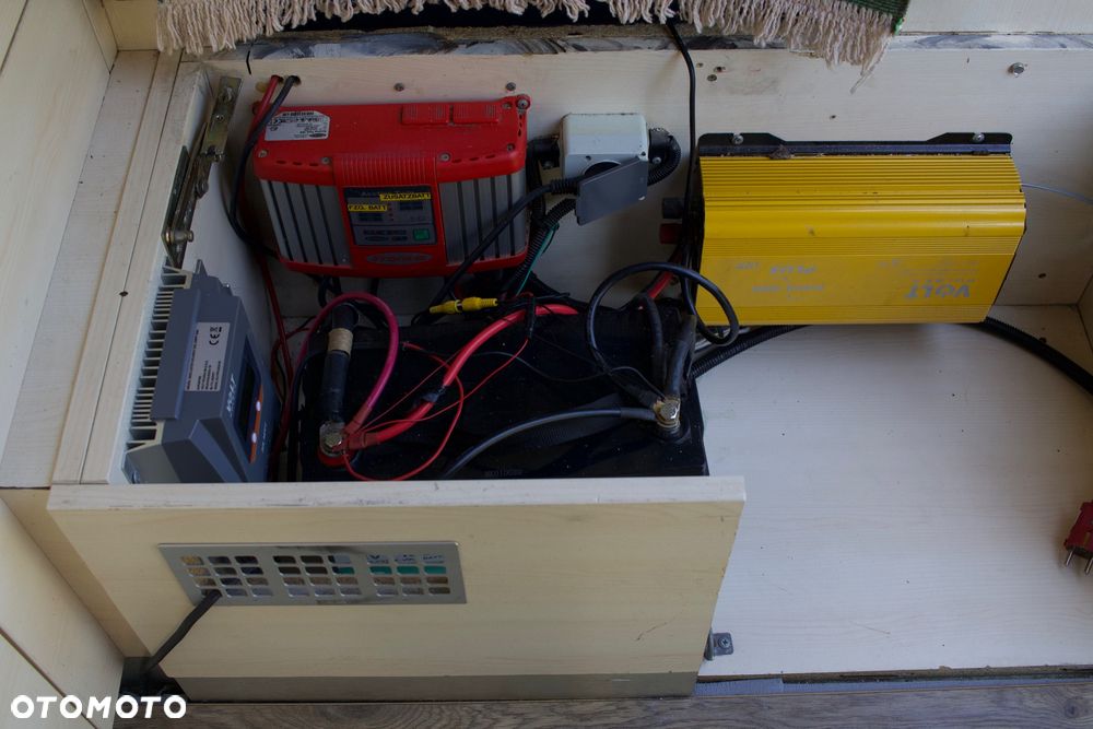 Mercedes-Benz Sprinter - 12