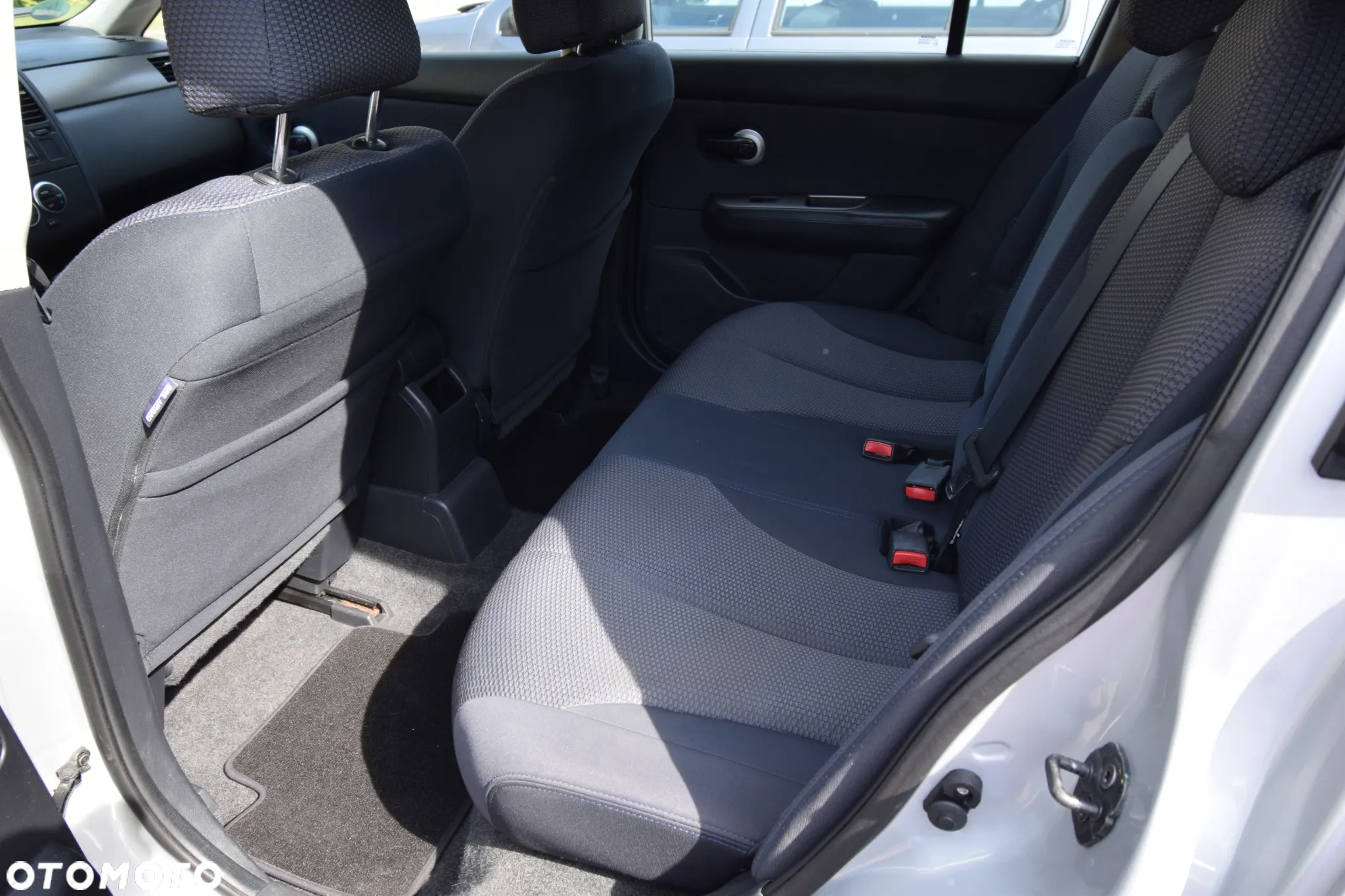 Nissan Tiida 1.6 Acenta - 26