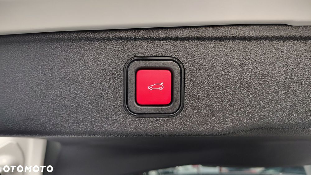 Jeep Avenger 1.2 T3 mHEV Upland 4xe eDCT6 - 10