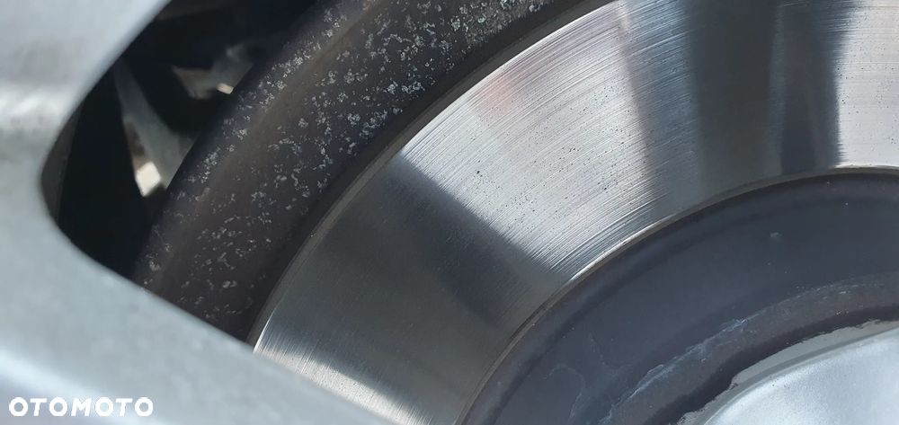 Audi A4 Avant 40 TFSI sport - 31