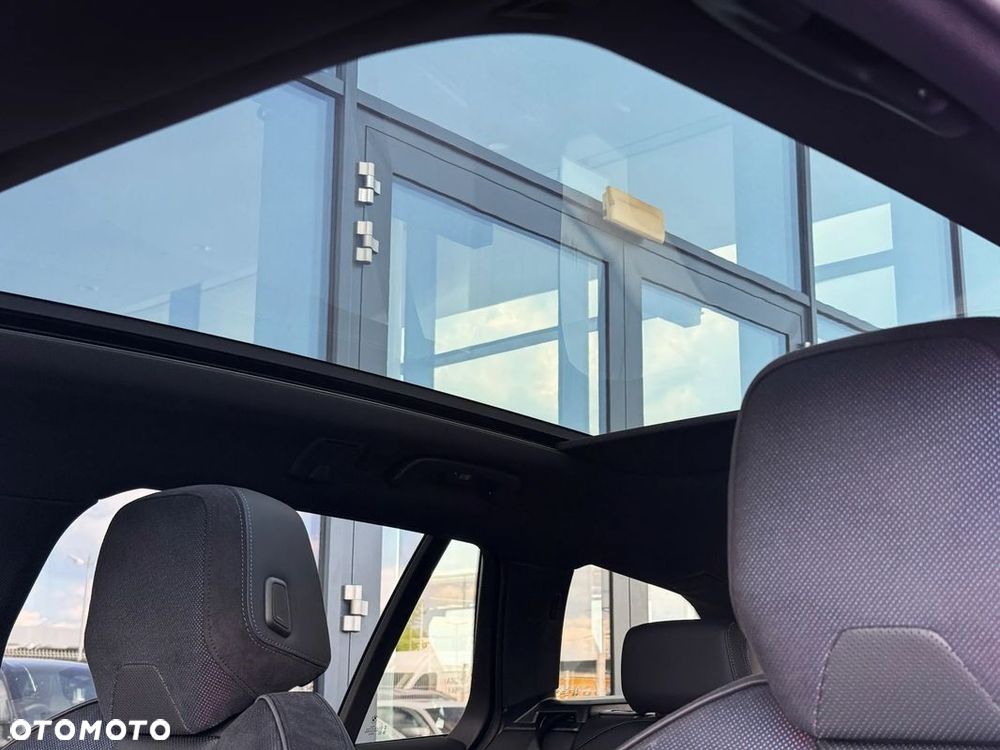 BMW Seria 5 520i mHEV - 31