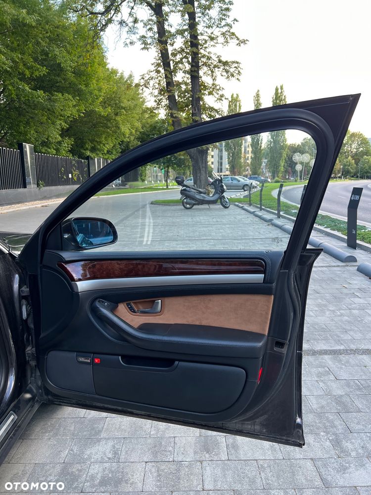 Audi A8 4.2 TDI L Quattro - 26