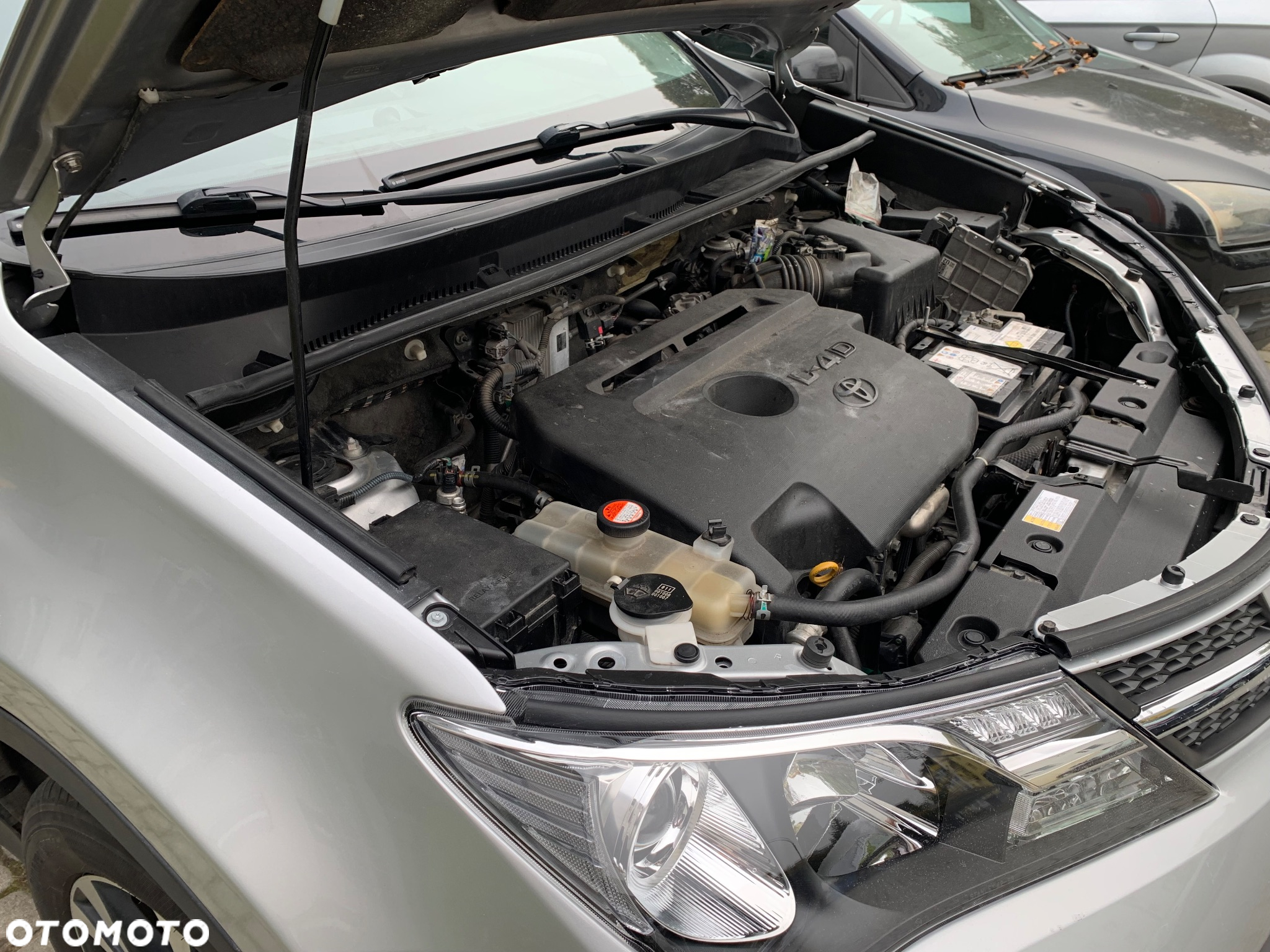 Toyota RAV4 2.0 D-4D Premium - 10