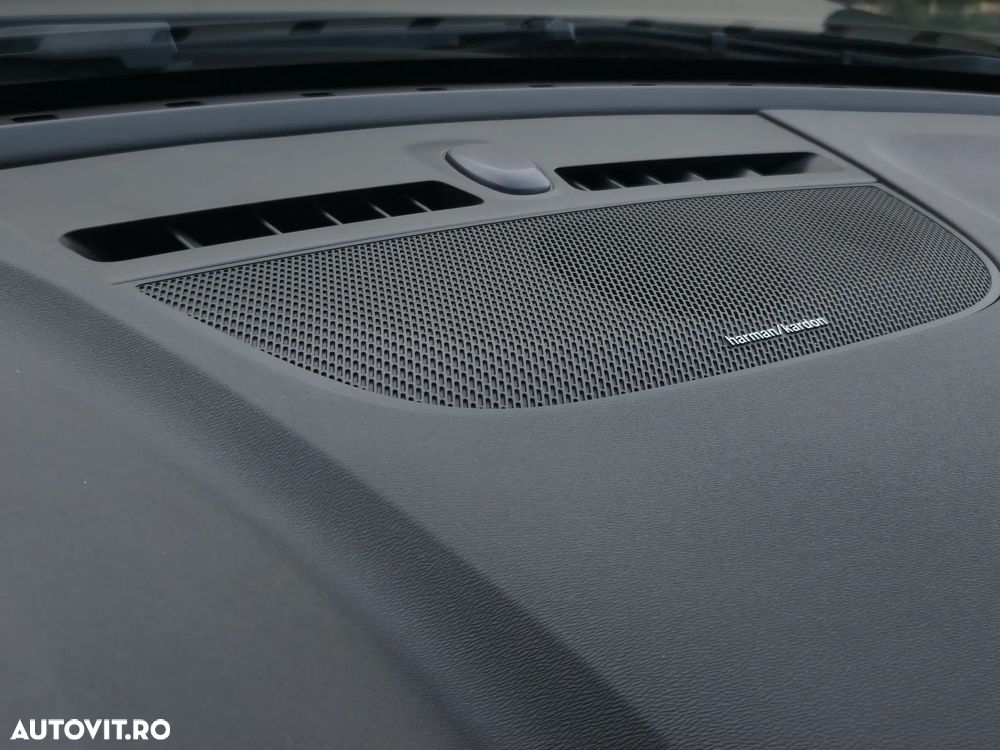 Volvo XC 40 T5 Recharge DKG RDesign Expression - 7