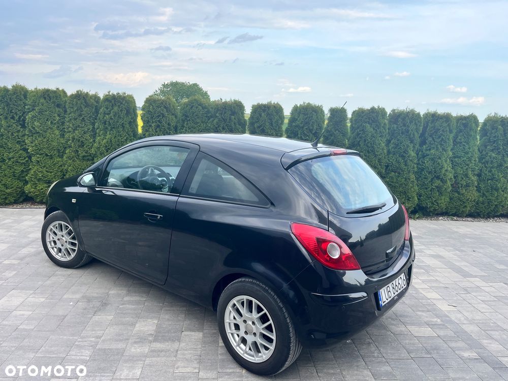 Opel Corsa 1.2 16V Enjoy - 4