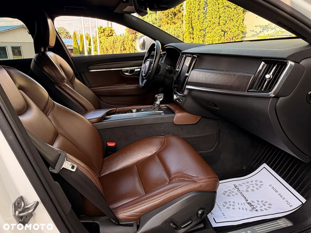 Volvo V90 Cross Country D5 SCR AWD - 39