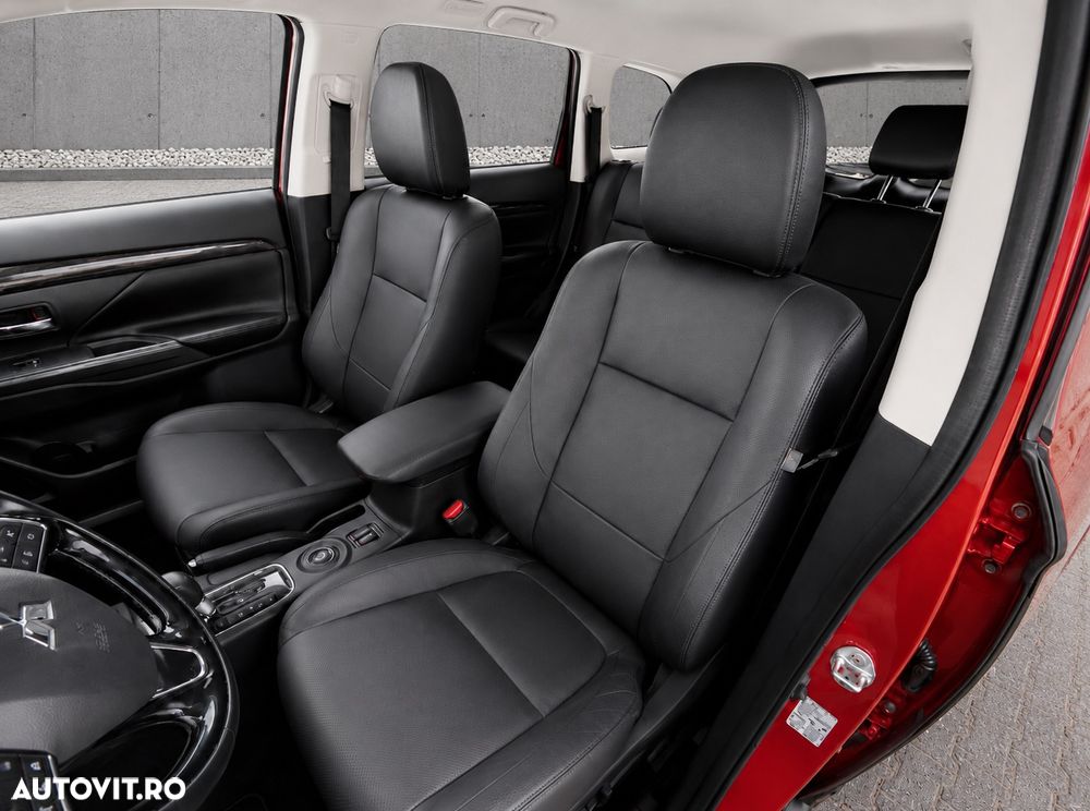 MITSUBISHI Outlander 2016 — imagine 18