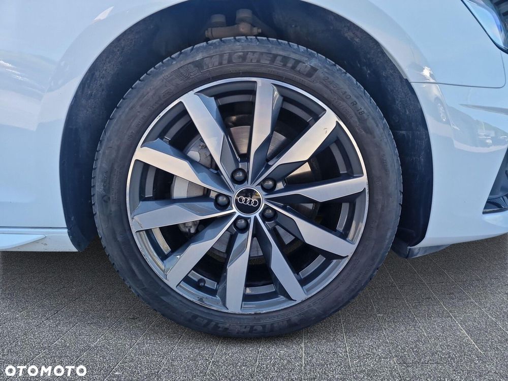 Audi A4 Avant 40 TFSI mHEV Advanced S tronic - 28