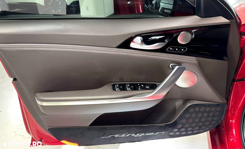 Kia Stinger 2.0 T-GDI GT Line - 9