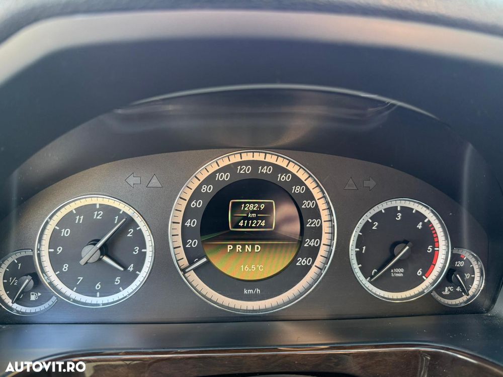 Mercedes-Benz E - 10